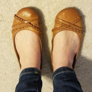 Camel flats with braid detail